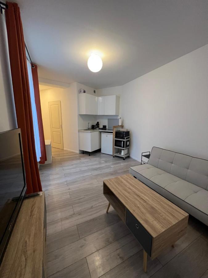 103 T2 Hyper Centre Meaux Exterior foto